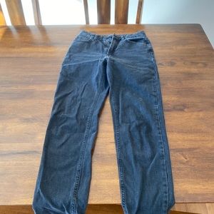 URBAN OUTFITTERS BDG MOM JEANS